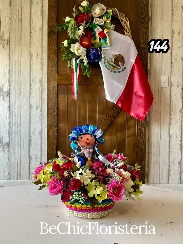 Arreglo floral de mes patrio no. 144