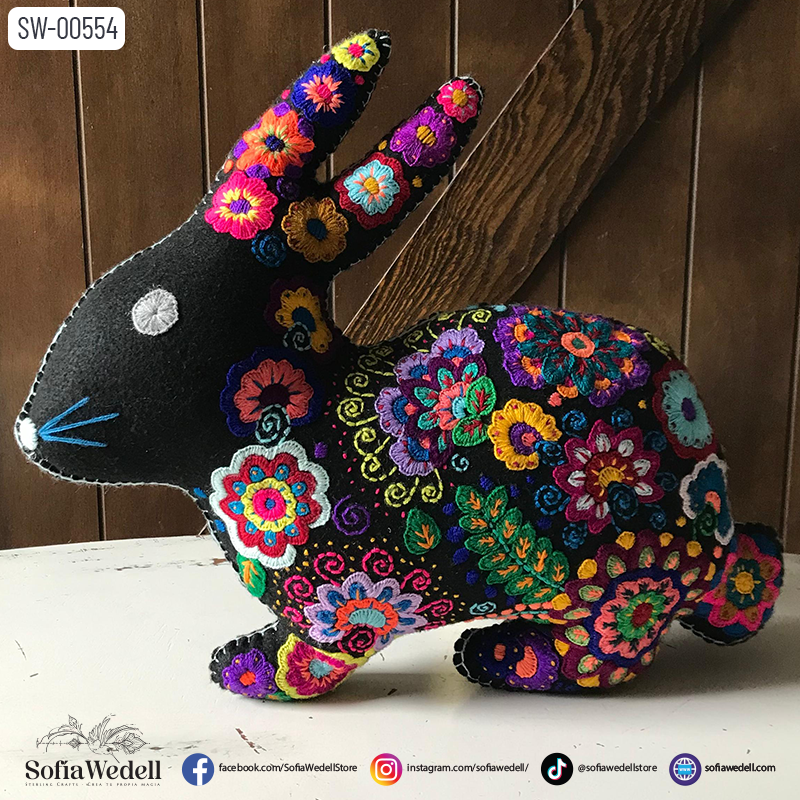 Conejo Bordado Artesanal Pascua