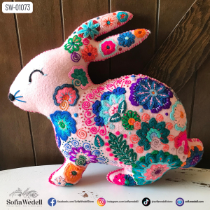 Lujoso Conejo Bordado Floral